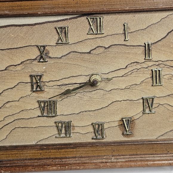 Vintage Desert Sandscapes Desk Stand Battery Operated Beautiful  Works - Picture 3 of 8